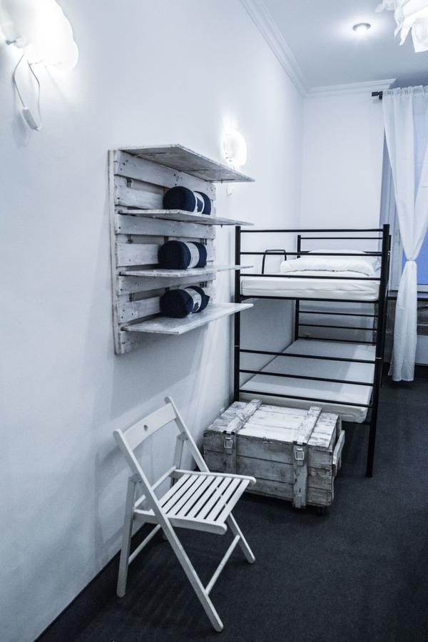 Flyfly Hostel , Darmowy Parking , Rezerwuj Przez Urzadzenia Mobilne -10 Procent Wrocław Kültér fotó