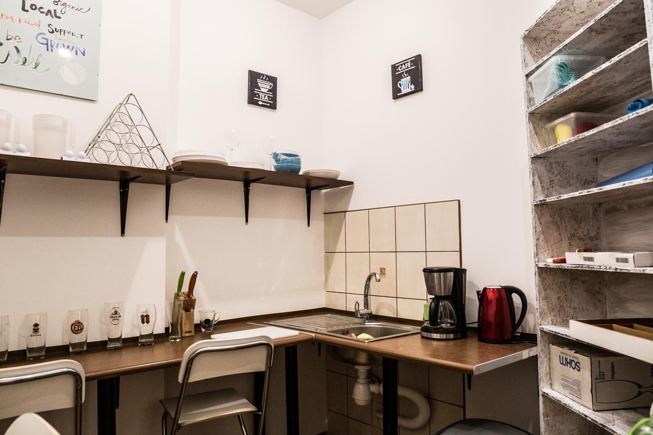 Flyfly Hostel , Darmowy Parking , Rezerwuj Przez Urzadzenia Mobilne -10 Procent Wrocław Kültér fotó