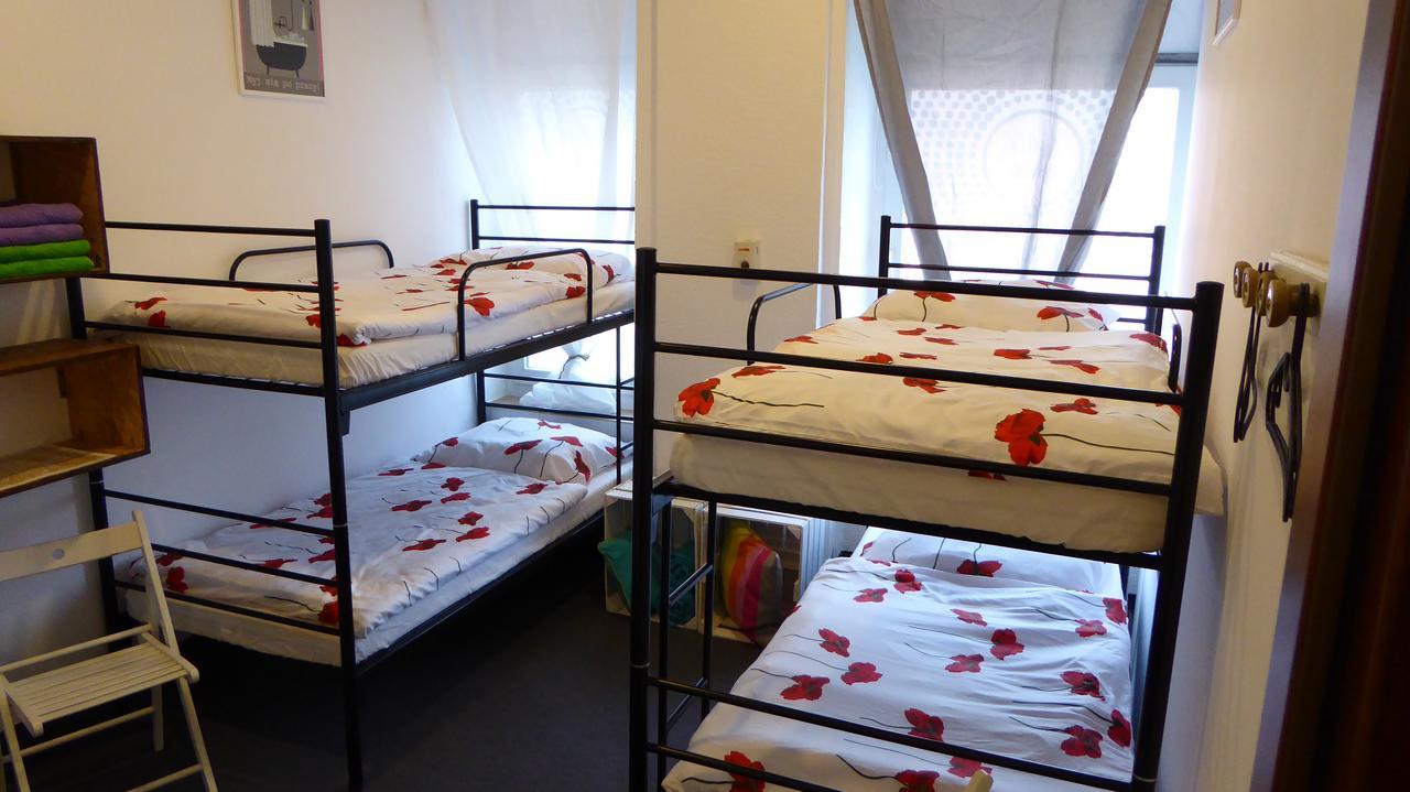 Flyfly Hostel , Darmowy Parking , Rezerwuj Przez Urzadzenia Mobilne -10 Procent Wrocław Kültér fotó