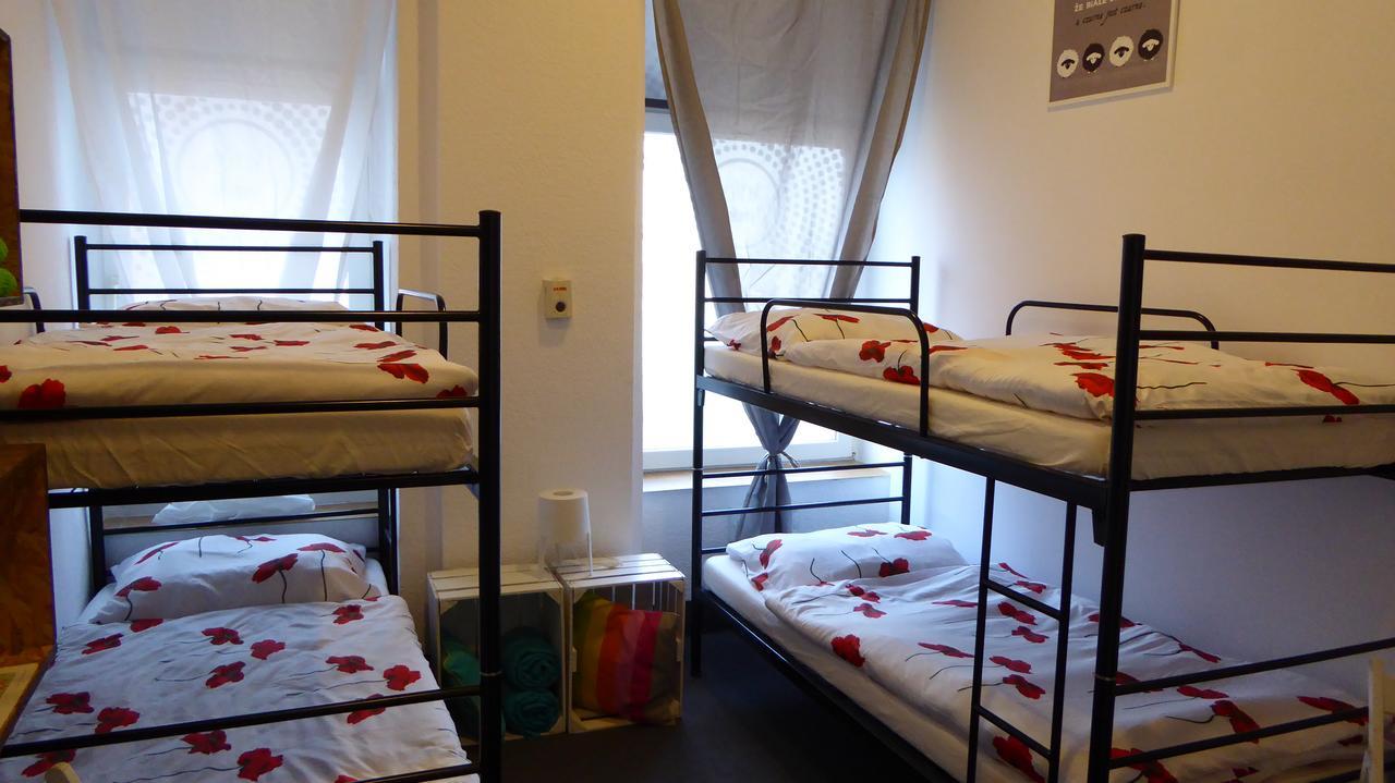 Flyfly Hostel , Darmowy Parking , Rezerwuj Przez Urzadzenia Mobilne -10 Procent Wrocław Kültér fotó